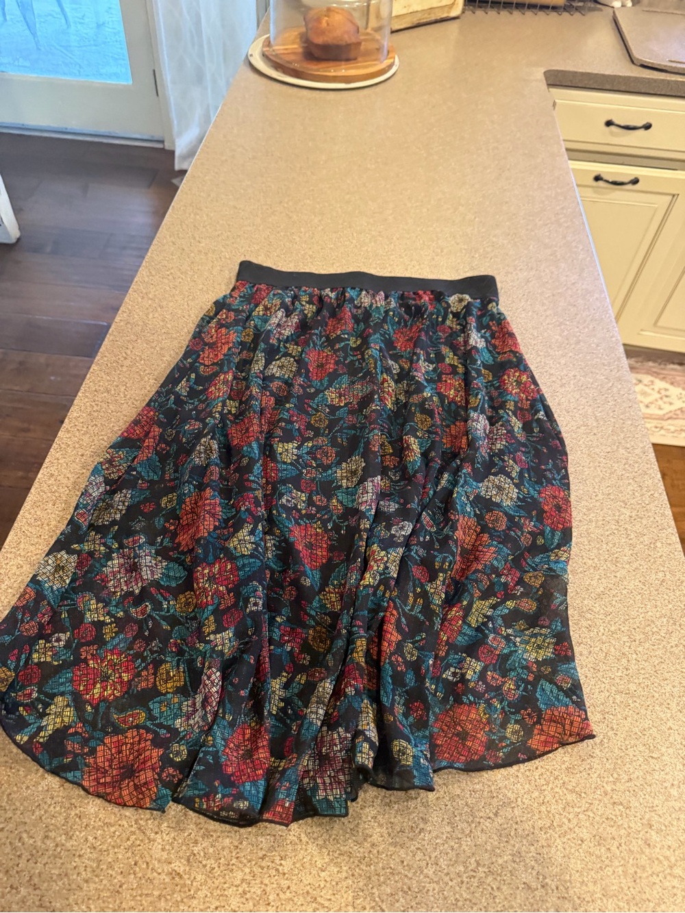 LuLaRoe Black Floral Circle Skirt with Red, Teal & Yellow Blooms